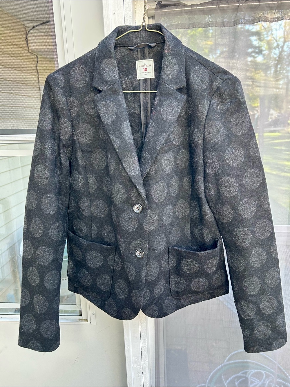 GAP BLACK & GRAY POLKA DOT WOOL BLEND ACADEMY BLAZER
SIZE 10